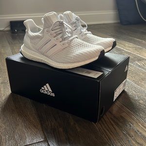 Practically New adidas Ultra Boost 4.0 DNA